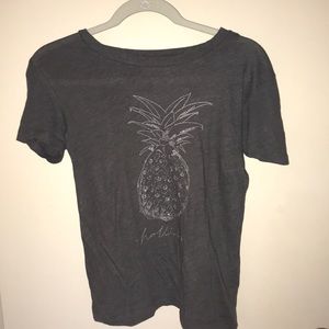 hollister gray pineapple shirt